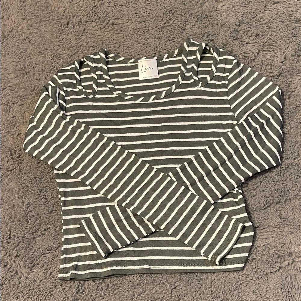 Woman’s long sleeve
